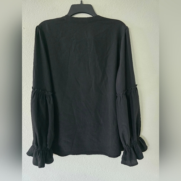 Unbranded Womens Blouse Plus size 1X Black Bell Ruffle Long Sleeves Tie Neck - Picture 8 of 9